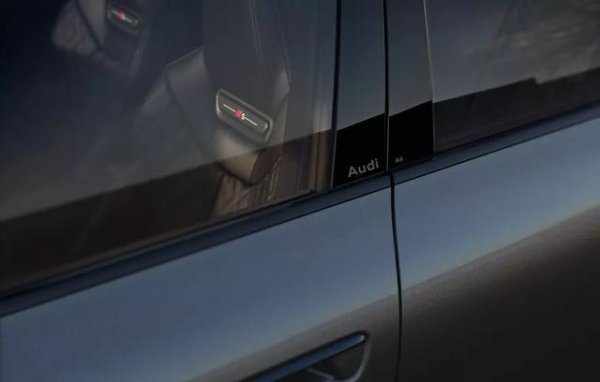 一鼎盈 新一代奥迪A6L实车曝光 电动版亮相引关注