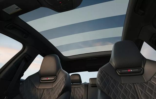 新一代奥迪A6L实车曝光 电动版亮相引关注