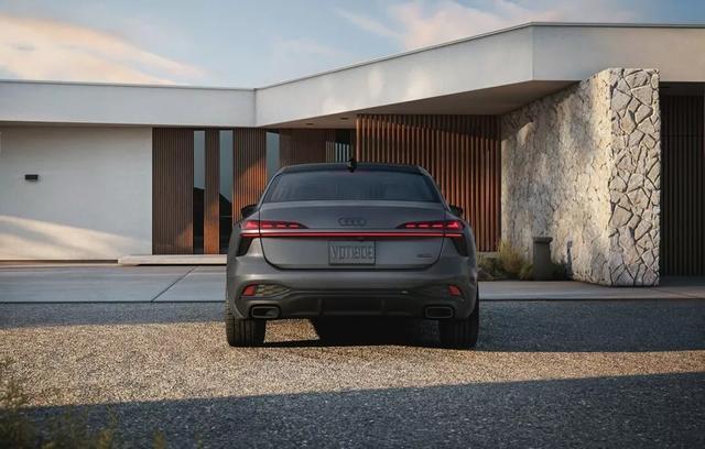 新一代奥迪A6L实车曝光 电动版亮相引关注